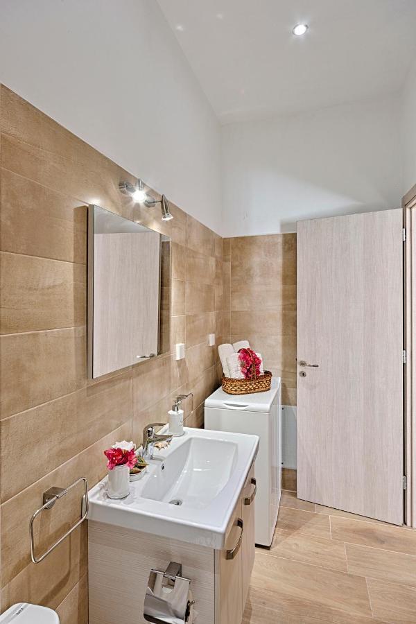Aeolia Apartments แอร์มูโปลี ภายนอก รูปภาพ